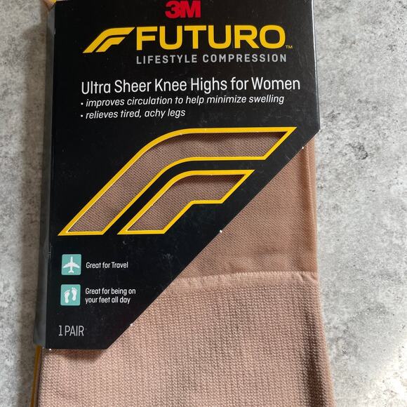 3M Futuro Lifestyle Compression Ultra Sheer Knee Highs 1Pair - Picture 1 of 2